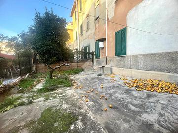 2 LOCALI A REGGIO DI CALABRIA