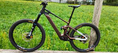 E-bike leggera Mondraker Dune RR Ohlins Hope V4