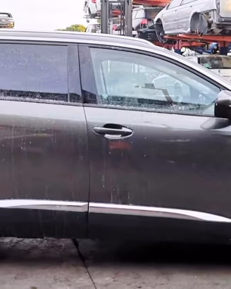 PEUGEOT 5008 1.5d 96kw - anno 2018