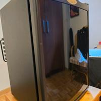 frigobar piccolo come quelli dell'hotel 