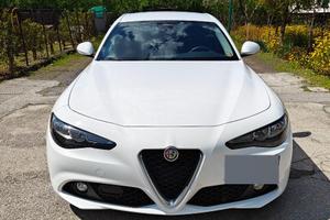 Giulia 150CV Business versione no adblue