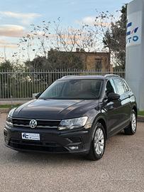 VOLKSWAGEN Tiguan 2.0 TDI SCR Business BlueMotio