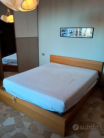 letto matrimoniale con casso e materasso