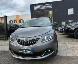 Lancia Ypsilon 1.0 FireFly 5 porte S&S Hybryd Gold