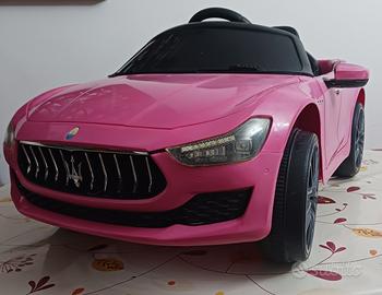 Macchina a batteria per bambini 