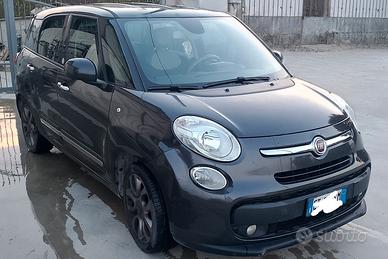 Fiat 500 L living 7 posti con gancio traino 