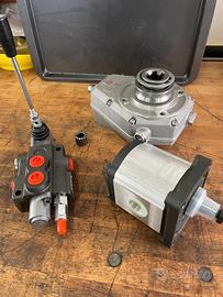 Kit spaccalegna con moltiplicatore innesto rapido