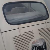 auto d'epoca Fiat 600D del 1961