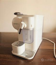  Macchina caffè DeLonghi Nespresso