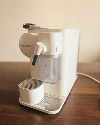  Macchina caffè DeLonghi Nespresso