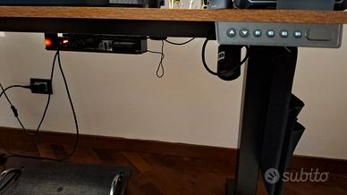 Scrivania elettrica+ poltrona ergonomica+scaffale 