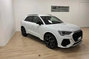 Audi Q3 RS quattro S tronic