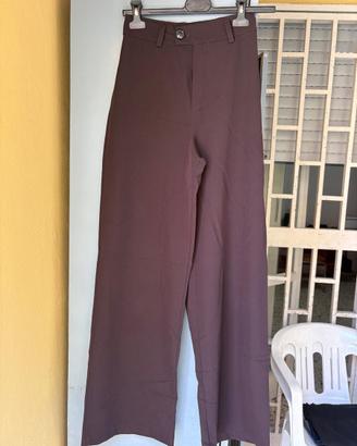 Pantalone elegante color marrone