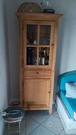 CREDENZA CON VETRINE 