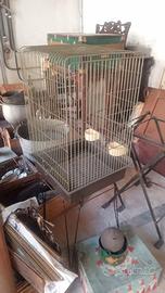 Voliera usata con base