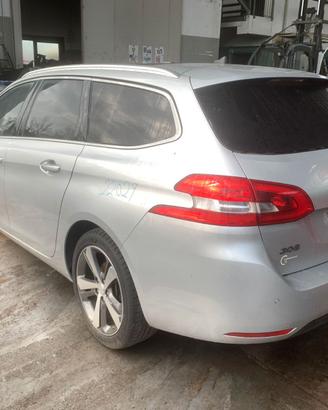 Ricambi usati Peugeot 308 sw 2018 1.5 DIESEL yho1