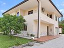 casa-indipendente-di-687-m²-con-piu-di-5-locali-e-