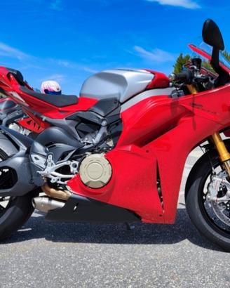 Cover carbonio finitura spazzolato alluminio V4