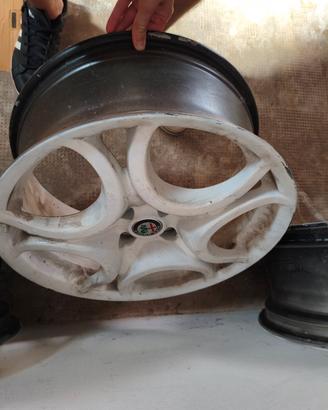 Cerchi Alfa Romeo da 17 (leggere descrizione)