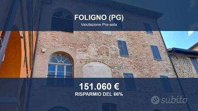 Immobile in asta di 435 m² a Foligno