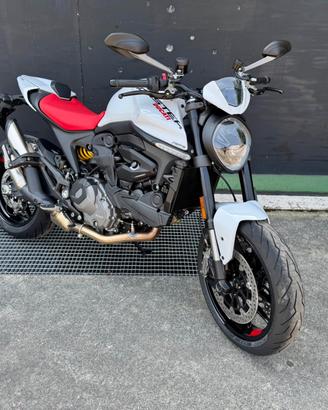 Ducati Monster 937 Plus