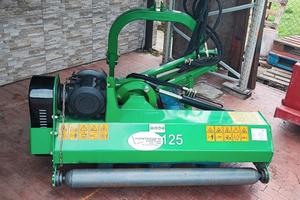 Trincia laterale per argini da 120 a 220 cm