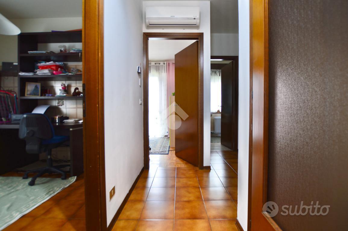 3 LOCALI A CEGGIA - Vista 4