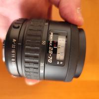 obiettivo  Pentax 28-70  fa al f4  (attacco K)