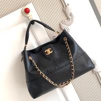 Borsa tote Chanel in vera pelle