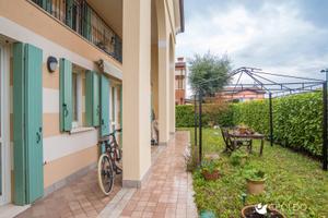 Appartamento 2 camere con giardino privato