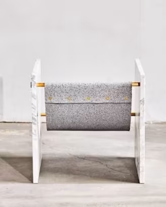 Poltrona in vero marmo dí Carrara
