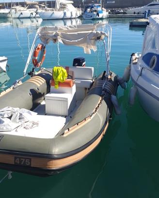 Gommone doppia chiglia