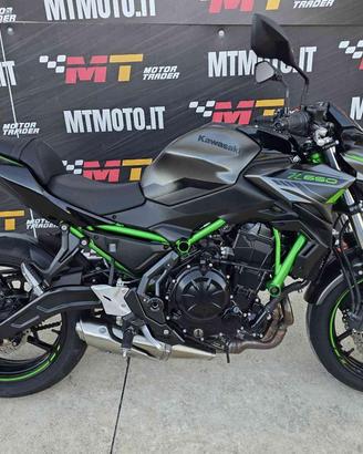 KAWASAKI Z 650 Video 360