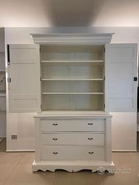 Credenza colore bianco  laccata stile siciliano