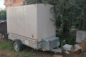 Carrello rimorchio porta tutto