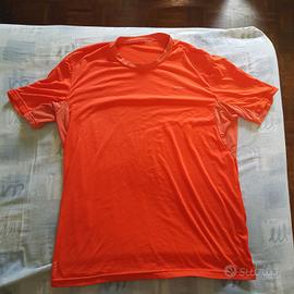 T-shirt maglietta sportiva Decathlon taglia M