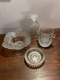 Ser oggetti in vetro