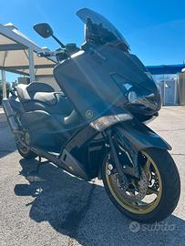 TMAX 530 