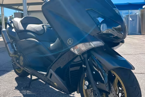 TMAX 530 