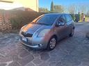 toyota-yaris-1-3-5-porte-luna