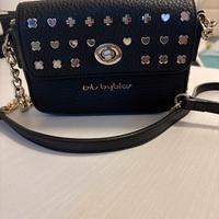 Borsetta blu byblos nera e oro
