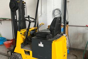 Carrello elevatore / Muletto