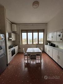 Posto letto per ragazze con bagno privato