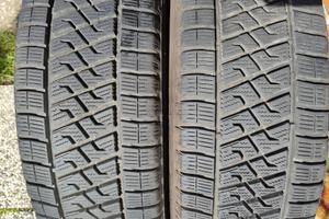 Pneumatici furgone quasi nuovo