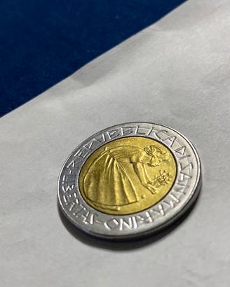 Moneta rara da 200 lire San Marino