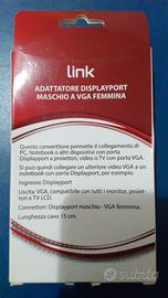 Adattatore displayport maschio a VGA femmina.