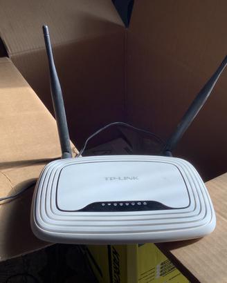 TP-Link TL-WR841N Router Wi-Fi N300Mbps