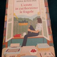 Libro "L'estate in cui fiorirono le fragole"