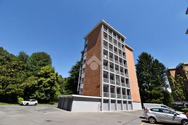 5 LOCALI A IVREA