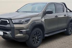 Toyota Hilux 2.8 D A/T 4WD 4 porte Double Cab Invi